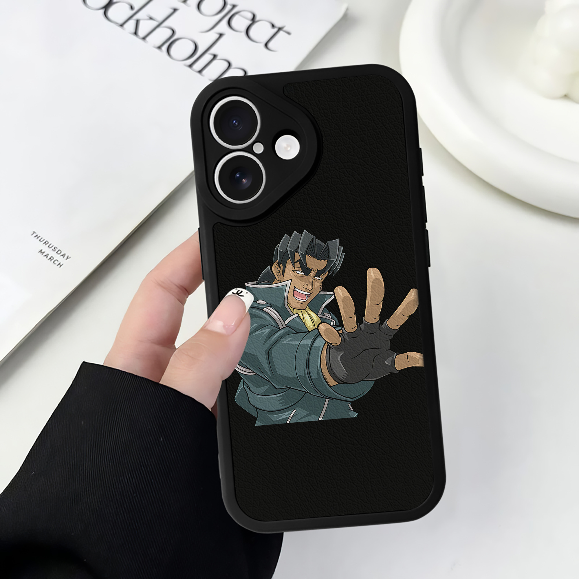 遊☆戯☆王 Yu-Gi-Oh! 【iPhone 16シリーズ対応】シリコンスマホケース（レザー調） 材質：シリコン